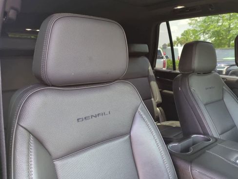 Used 2021 GMC Yukon Denali AWD/4WD image 7