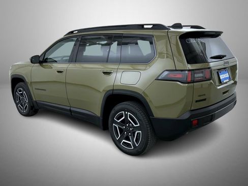 New 2026 Jeep Cherokee Laredo image 7