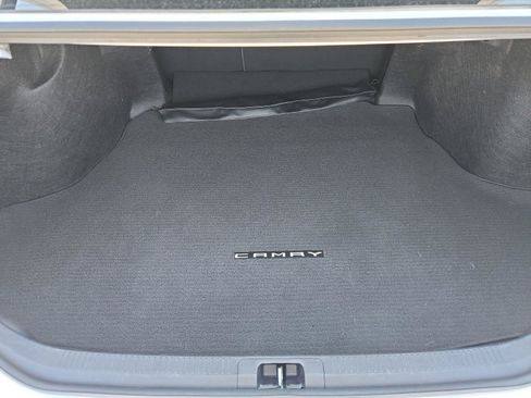 Used 2023 Toyota Camry SE FWD image 14
