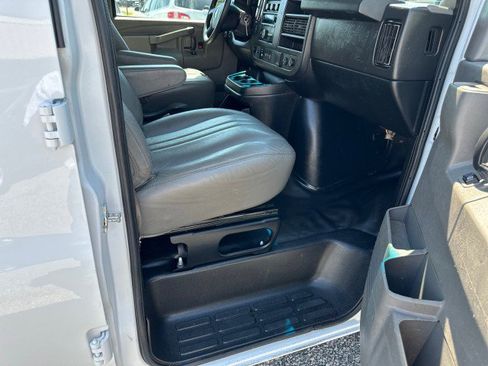 Used 2019 Chevrolet Express 2500 w/ Driver Convenience Package RWD image 25