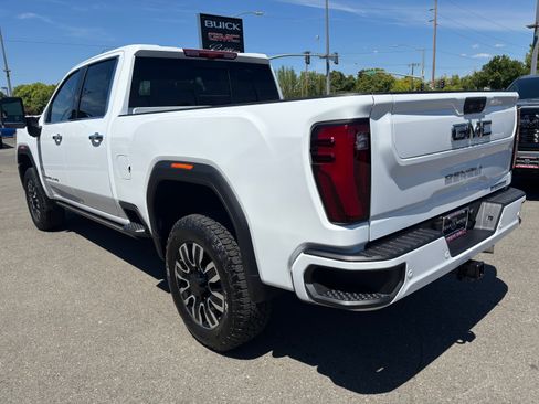 New 2025 GMC Sierra 2500 Denali Ultimate w/ Max Trailering Package image 7