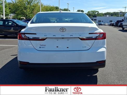 Certified 2025 Toyota Camry LE FWD image 5