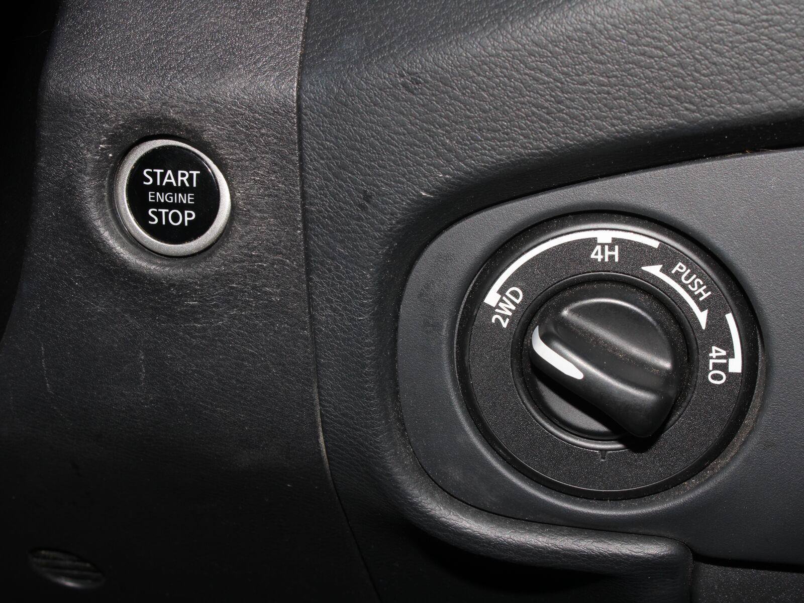 Used 2023 Nissan Frontier PRO-4X w/ Technology Package AWD/4WD image 12