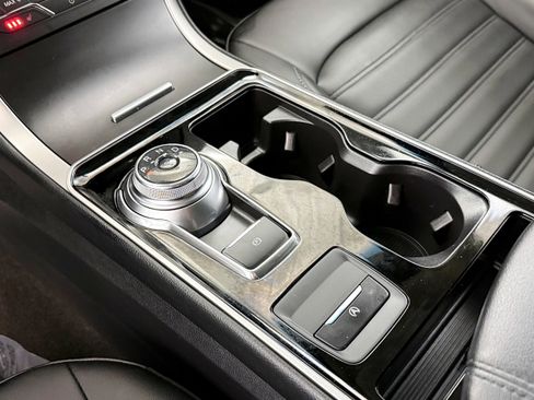 Used 2019 Ford Edge SEL w/ Equipment Group 201A image 18