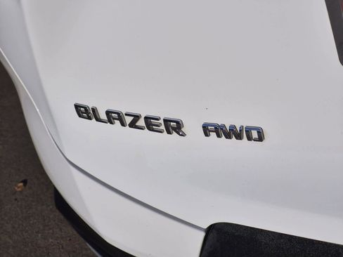 Certified 2025 Chevrolet Blazer LT image 8