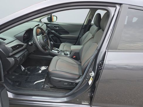 Certified 2025 Subaru Crosstrek 2.5i Limited w/ Crosstrek Mirror Package image 9