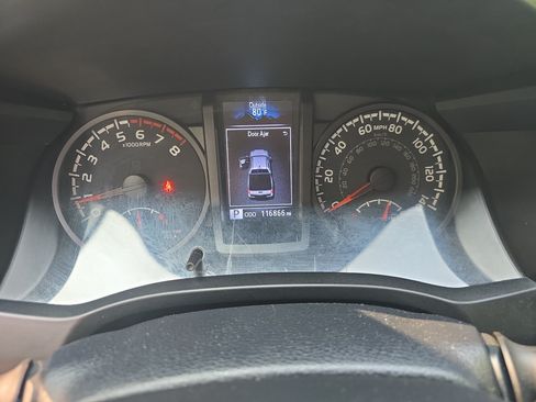 Used 2020 Toyota Tacoma SR w/ SR Convenience Package RWD image 20