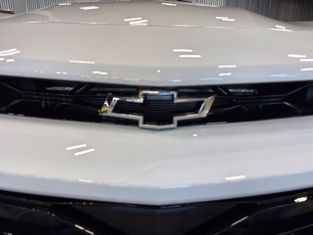 Used 2021 Chevrolet Camaro ZL1 RWD image 4