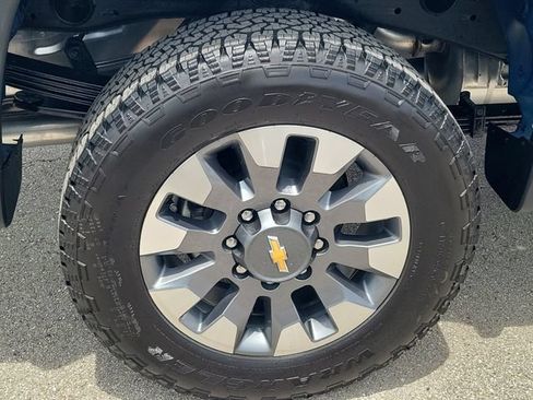 New 2026 Chevrolet Silverado 2500 Custom AWD/4WD image 3