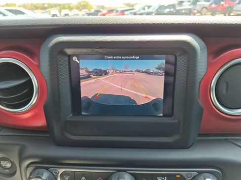 Used 2021 Jeep Gladiator Rubicon w/ LED Lighting Group image 41