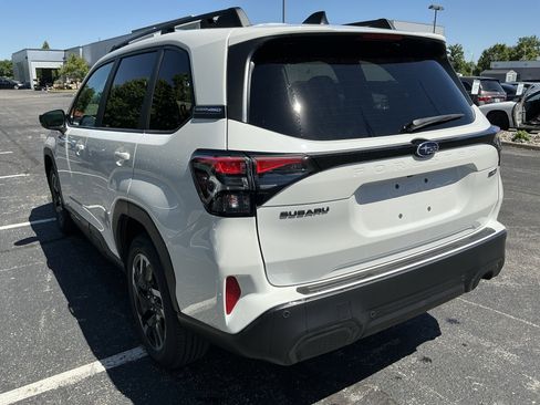 New 2026 Subaru Forester Touring AWD/4WD image 5