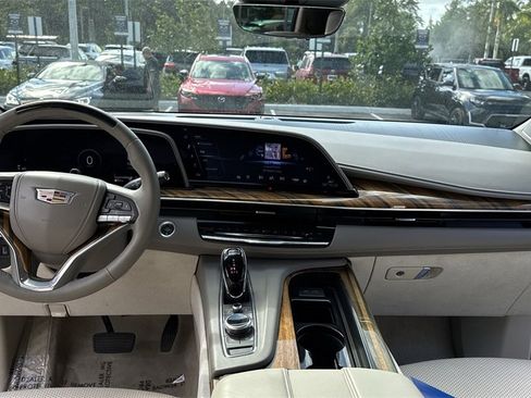 Used 2021 Cadillac Escalade Sport Platinum w/ Heavy-Duty Trailer Package image 37