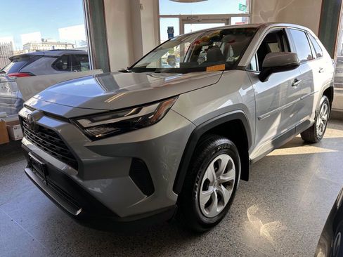 Certified 2024 Toyota RAV4 LE AWD/4WD image 9