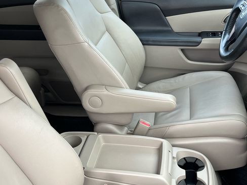 Used 2012 Honda Odyssey EX-L image 10