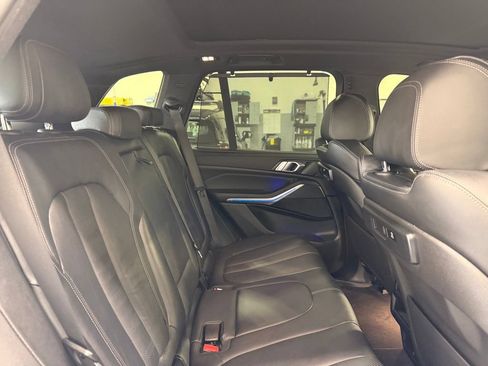 Used 2022 BMW X5 xDrive40i w/ M Sport Package AWD/4WD image 27