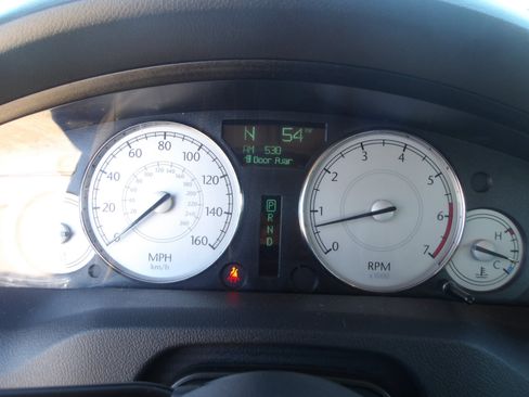 Used 2006 Chrysler 300 C w/ Protection Group II image 21