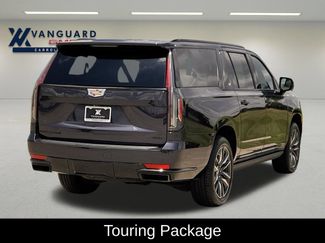 Used 2023 Cadillac Escalade ESV Sport Platinum AWD/4WD video 3
