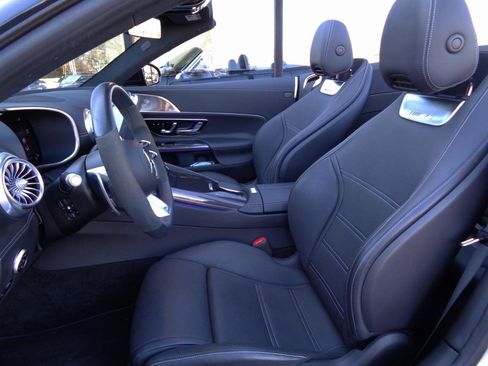 Used 2022 Mercedes-Benz SL 63 AMG 4MATIC image 15