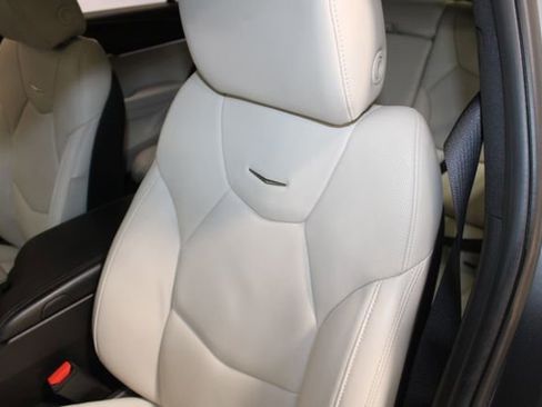 Used 2020 Cadillac CT4 Premium Luxury AWD/4WD image 8
