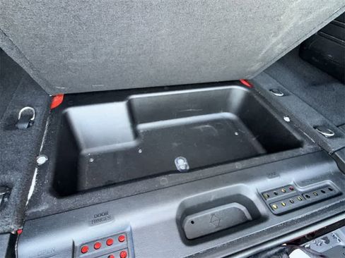 Used 2018 Jeep Wrangler Unlimited Sahara image 21