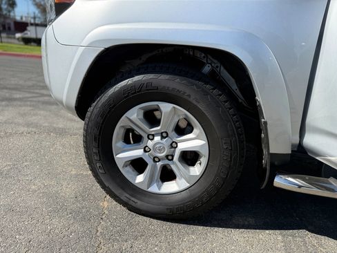 Used 2018 Toyota 4Runner SR5 image 26