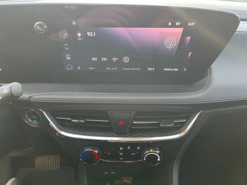 Used 2025 Buick Encore GX Preferred FWD image 17