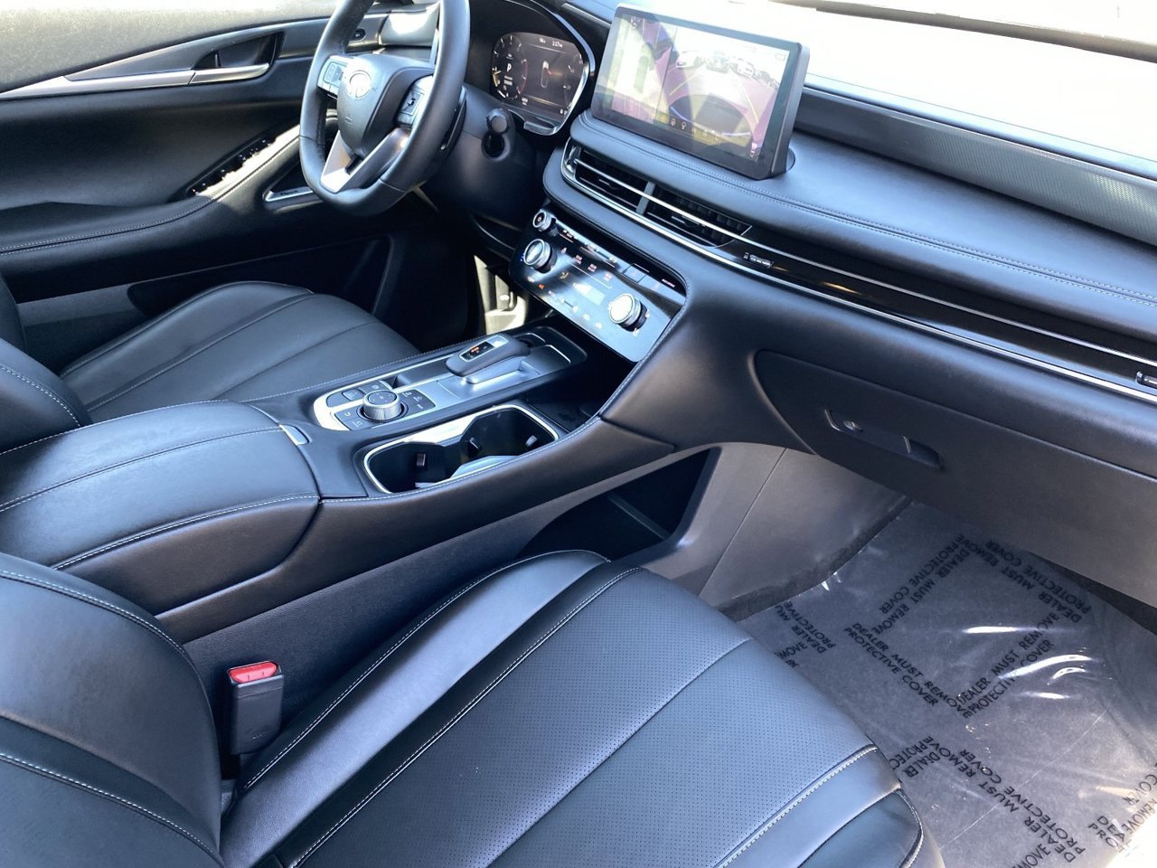 Certified 2027 INFINITI QX60 Luxe w/ Cargo Package FWD image 9