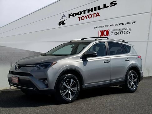 Used 2016 Toyota RAV4 XLE AWD/4WD image 3
