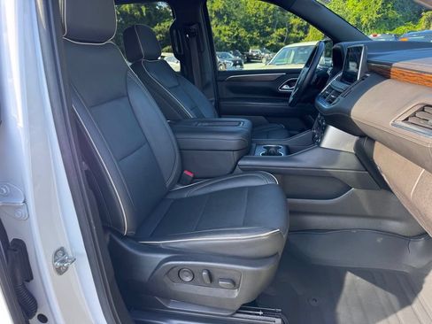 Used 2021 Chevrolet Suburban Premier AWD/4WD image 25