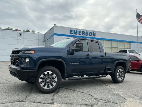 Used 2021 Chevrolet Silverado 2500 Custom w/ Custom Value Package AWD/4WD image 1