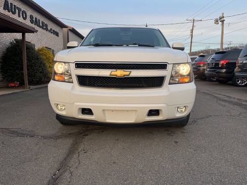 Used 2013 Chevrolet Tahoe LT image 3
