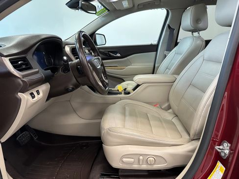 Used 2018 GMC Acadia Denali w/ Technology Package image 10