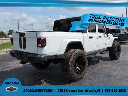 Used 2022 Jeep Gladiator Sport AWD/4WD image 4
