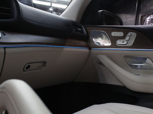 Used 2022 Mercedes-Benz GLS 450 4MATIC image 72
