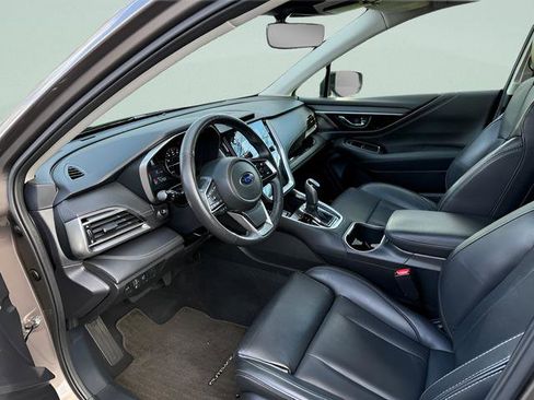 Used 2024 Subaru Outback Limited AWD/4WD image 3