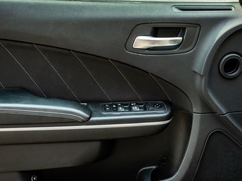 Used 2019 Dodge Charger SXT AWD/4WD image 24