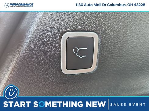 New 2026 Chrysler Pacifica Select image 12