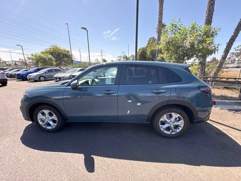 Used 2025 Honda HR-V LX image 9