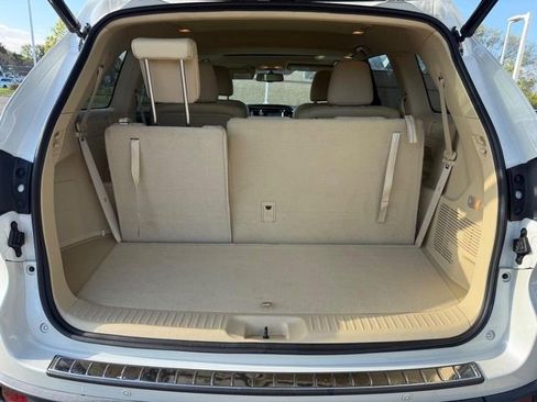 Used 2014 Toyota Highlander Limited FWD image 4