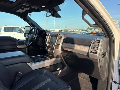 Used 2019 Ford F250 Platinum w/ Platinum Ultimate Package image 23