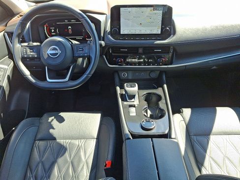 Used 2023 Nissan Rogue Platinum w/ Platinum Premium Package image 15