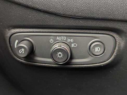 Used 2020 Chevrolet Equinox LT AWD/4WD image 21