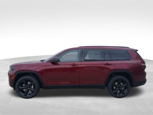 New 2026 Jeep Grand Cherokee L Limited AWD/4WD image 2