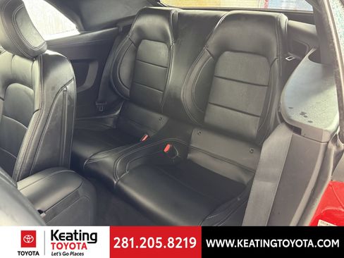 Used 2025 Ford Mustang Premium RWD image 15