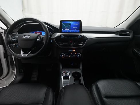 Used 2021 Ford Escape Titanium AWD/4WD image 5