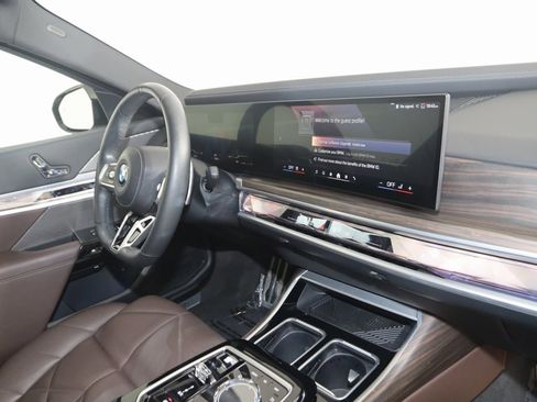 Used 2023 BMW 740i w/ Parking Assistance Package image 56