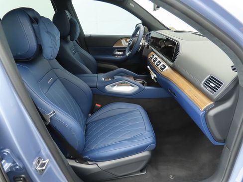 New 2026 Mercedes-Benz GLS 63 AMG 4MATIC image 20