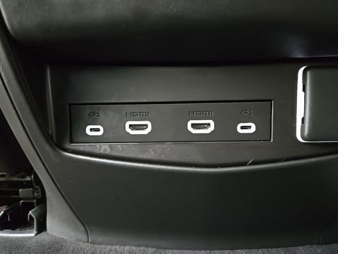 Used 2023 Cadillac Escalade Sport Platinum w/ LPO, ONYX Package AWD/4WD image 59