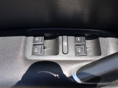 Used 2021 Volkswagen Passat 2.0T SE image 41