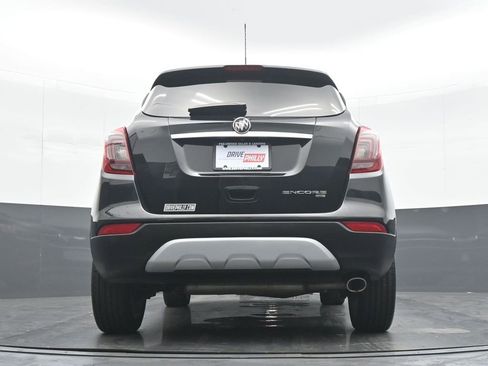 Used 2022 Buick Encore Preferred w/ Safety Package AWD/4WD image 29
